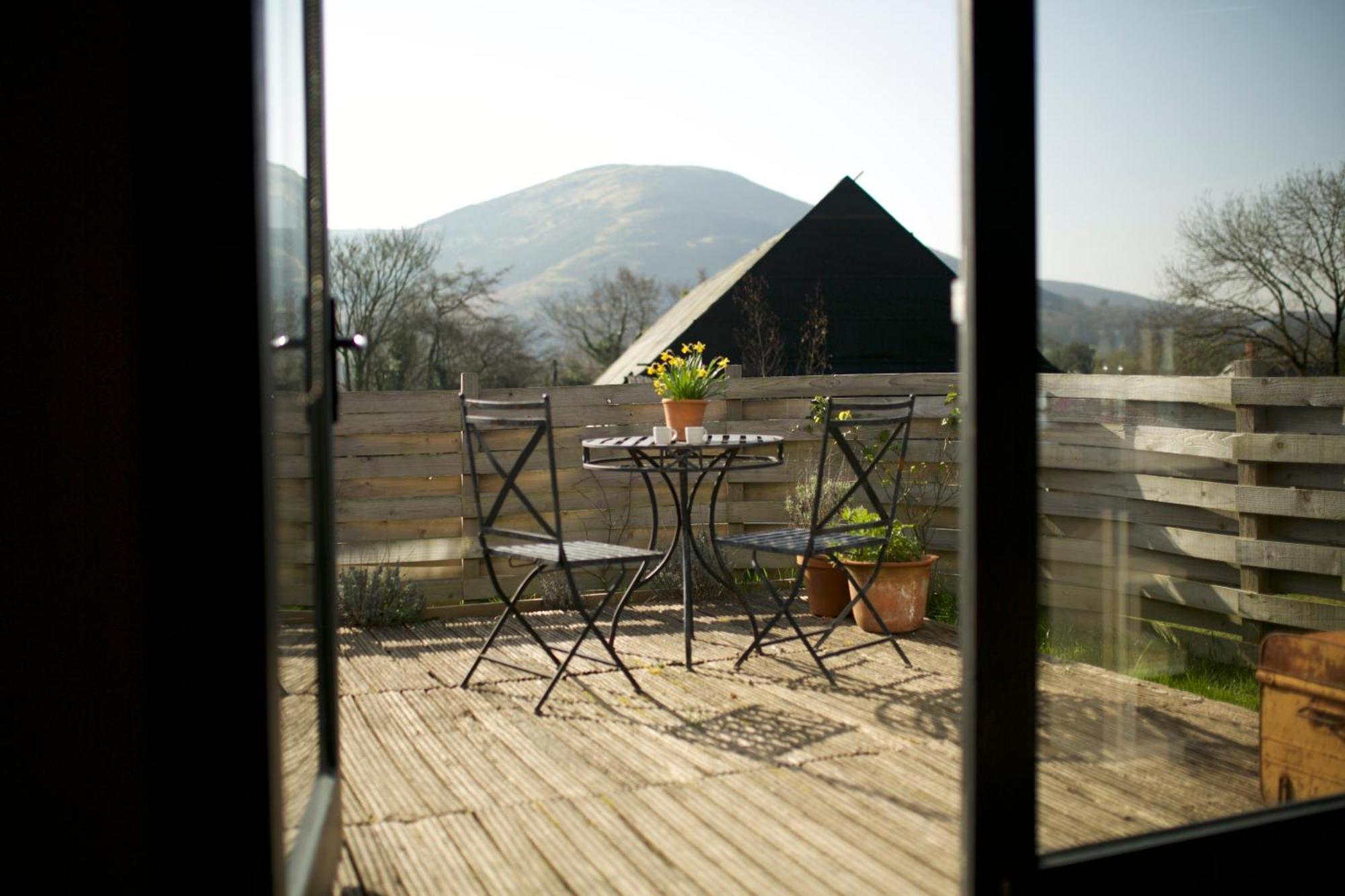 Two Unique Cabins Wrapped In Beautiful Welsh Scenery Presteigne Εξωτερικό φωτογραφία